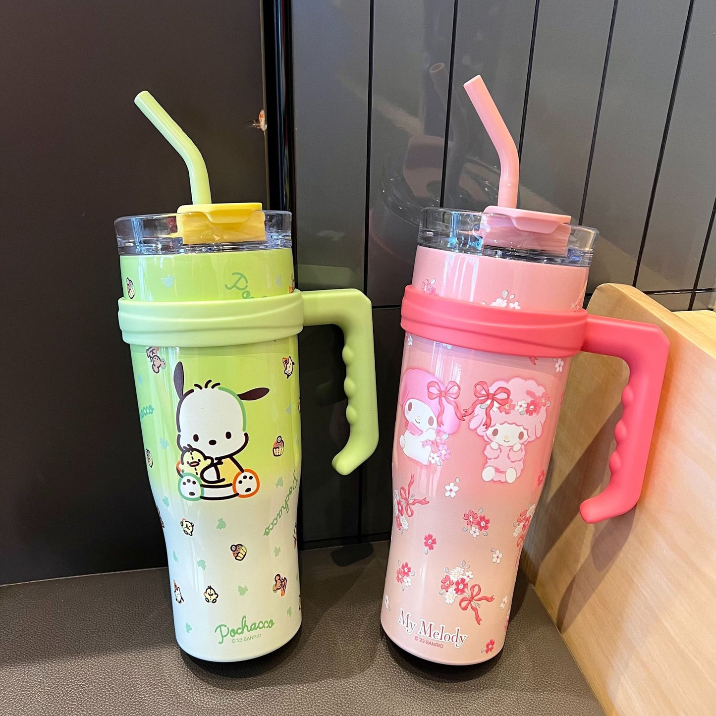 Sanrio Character Vacuum Cup with Straw Handle 1200ml