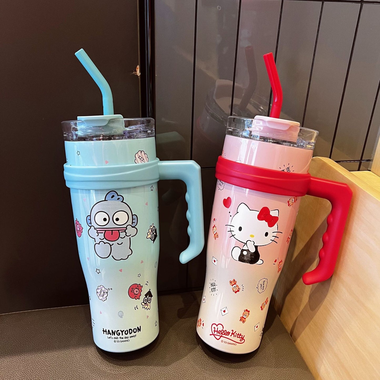 Sanrio Character Vacuum Cup with Straw Handle 1200ml